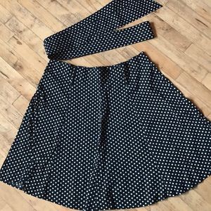 Tropical Wear -- Polka Dot Skirt — Size 1XL